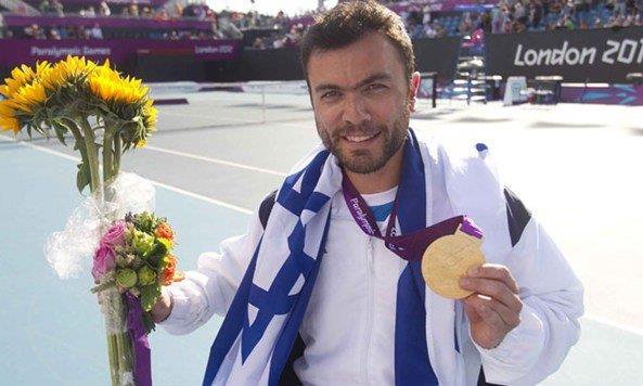 Noam Gershony with his gold medal at the 2012 London Games.