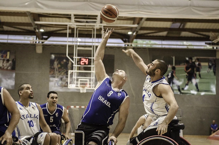 Dotan Meishar on the court